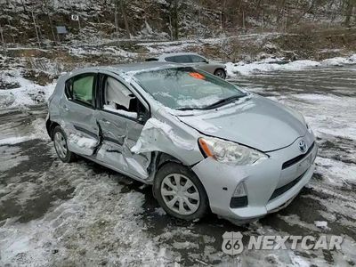 Zdjęcie 10 z 13 samochodu: 2013 TOYOTA PRIUS C VIN:JTDKDTB32D1549687 - miniatura