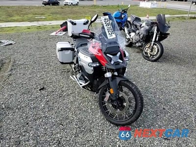Zdjęcie 10 z 10 samochodu: 2025 BMW R 1300 GS ADVENTURE VIN:WB10M3300S6K82297 - miniatura