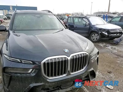 Zdjęcie 11 z 14 samochodu: 2025 BMW X7 XDRIVE40I VIN:5UX23EM00S9Y58881 - miniatura
