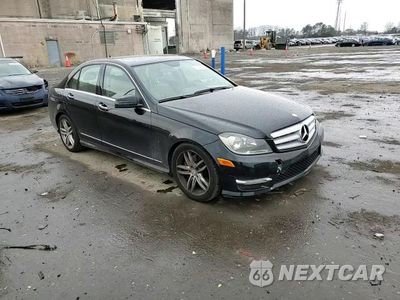 Zdjęcie 11 z 14 samochodu: 2013 MERCEDES-BENZ C 300 4MATIC VIN:WDDGF8AB9DR253286 - miniatura
