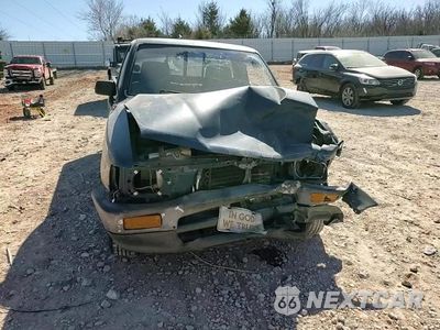 Zdjęcie 11 z 13 samochodu: 1992 TOYOTA PICKUP 1/2 TON SHORT WHEELBASE VIN:JT4RN81A6N0088803 - miniatura
