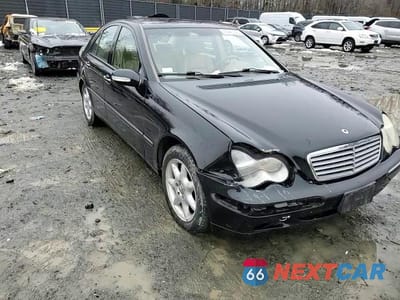 Zdjęcie 10 z 14 samochodu: 2003 MERCEDES-BENZ C 240 VIN:WDBRF61J53E012103 - miniatura