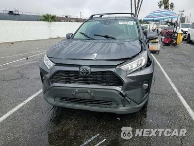 Zdjęcie 12 z 15 samochodu: 2021 TOYOTA RAV4 XLE PREMIUM VIN:JTMC1RFV2MD063892 - miniatura