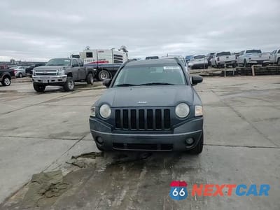 Zdjęcie 11 z 15 samochodu: 2007 JEEP COMPASS VIN:1J8FT47W37D1DB132 - miniatura