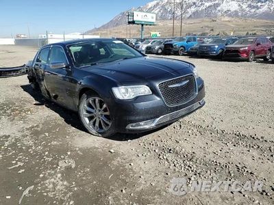 Zdjęcie 11 z 15 samochodu: 2018 CHRYSLER 300 LIMITED VIN:2C3CCAKG3JH250497 - miniatura
