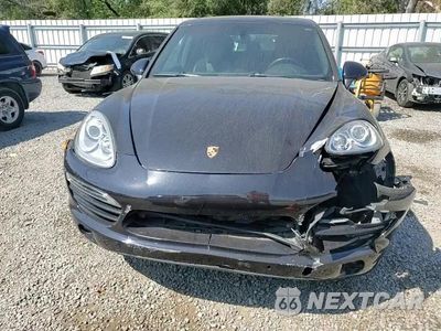 Zdjęcie 11 z 15 samochodu: 2014 PORSCHE CAYENNE VIN:WP1AA2A2XELA91828 - miniatura