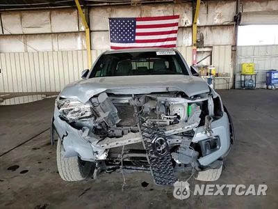 Zdjęcie 11 z 14 samochodu: 2019 TOYOTA TACOMA DOUBLE CAB VIN:3TMCZ5AN8KM271480 - miniatura