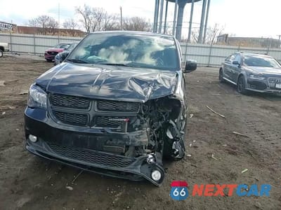Zdjęcie 12 z 15 samochodu: 2018 DODGE GRAND CARAVAN GT VIN:2C4RDGEG1JR254429 - miniatura