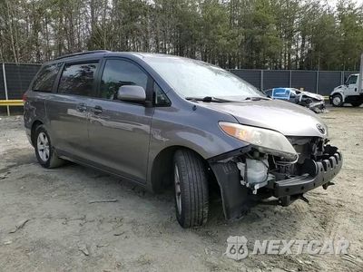 Zdjęcie 12 z 14 samochodu: 2011 TOYOTA SIENNA LE VIN:5TDKK3DC2BS010828 - miniatura