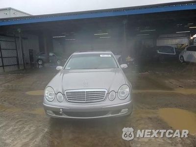 Zdjęcie 10 z 14 samochodu: 2005 MERCEDES-BENZ E 320 CDI VIN:WDBUF26J15A632565 - miniatura