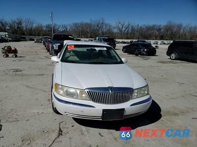 Zdjęcie 11 z 13 samochodu: 2000 LINCOLN CONTINENTAL VIN:1LNHM97V2YY802541 - miniatura
