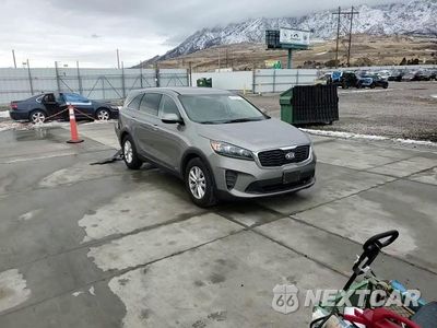 Zdjęcie 12 z 17 samochodu: 2019 KIA SORENTO LX VIN:5XYPGDA52KG456784 - miniatura
