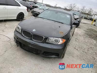 Zdjęcie 10 z 14 samochodu: 2011 BMW 135 I VIN:WBAUC9C51BVM08966 - miniatura