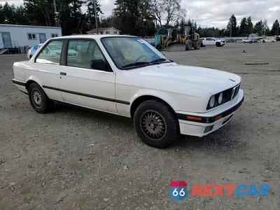 Zdjęcie 13 z 13 samochodu: 1989 BMW 325 I AUTOMATIC VIN:WBAAA2308K4495176 - miniatura