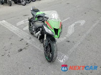 Zdjęcie 9 z 9 samochodu: 2011 KAWASAKI ZX1000 J VIN:JKAZXCJ13BA003509 - miniatura