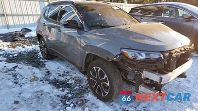 Zdjęcie 14 z 14 samochodu: 2022 JEEP COMPASS LIMITED VIN:3C4NJDCB3NT195254 - miniatura