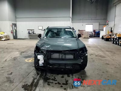 Zdjęcie 15 z 15 samochodu: 2026 VOLVO XC40 PLUS VIN:YV4L12UC3T2724880 - miniatura