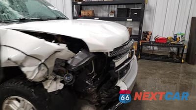 Zdjęcie 14 z 14 samochodu: 2013 CHEVROLET SUBURBAN K1500 LT VIN:1GNSKJE73DR123878 - miniatura