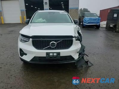 Zdjęcie 13 z 13 samochodu: 2024 VOLVO XC40 PLUS VIN:YV4L12UL4R2314324 - miniatura