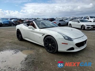 Zdjęcie 13 z 14 samochodu: 2015 FERRARI CALIFORNIA T VIN:ZFF77XJA1F0207470 - miniatura