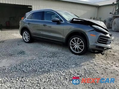 Zdjęcie 14 z 14 samochodu: 2019 PORSCHE CAYENNE VIN:WP1AA2AY5KDA17372 - miniatura