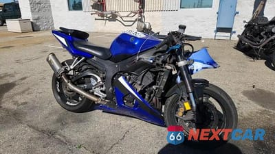 Zdjęcie 11 z 11 samochodu: 2005 YAMAHA YZFR6 L VIN:JYARJ06Y75A006165 - miniatura