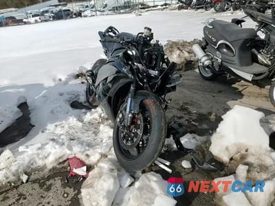 Zdjęcie 10 z 10 samochodu: 2011 YAMAHA YZFR6 VIN:JYARJ16E8BA021572 - miniatura