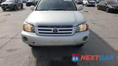 Zdjęcie 14 z 14 samochodu: 2004 TOYOTA HIGHLANDER BASE VIN:JTEDD21A540094239 - miniatura