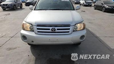 Zdjęcie 14 z 14 samochodu: 2004 TOYOTA HIGHLANDER BASE VIN:JTEDD21A540094239 - miniatura
