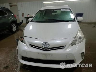 Zdjęcie 13 z 13 samochodu: 2013 TOYOTA PRIUS V TWO VIN:JTDZN3EU1D3203120 - miniatura
