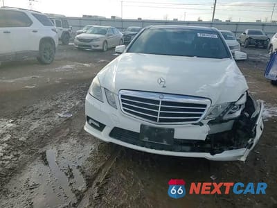 Zdjęcie 13 z 13 samochodu: 2010 MERCEDES-BENZ E 550 4MATIC VIN:WDDHF9AB3AA236651 - miniatura