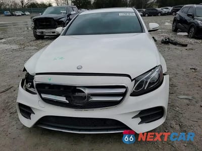 Zdjęcie 14 z 14 samochodu: 2017 MERCEDES-BENZ E 300 VIN:WDDZF4JB6HA175362 - miniatura