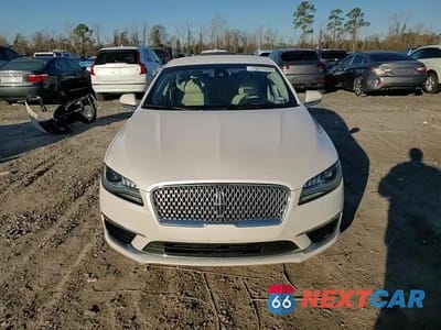 Zdjęcie 14 z 14 samochodu: 2019 LINCOLN MKZ VIN:3LN6L5A9XKR604410 - miniatura