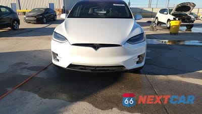 Zdjęcie 15 z 15 samochodu: 2019 TESLA MODEL X VIN:5YJXCBE20KF198501 - miniatura