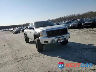 Zdjęcie 13 z 13 samochodu: 2013 CHEVROLET SILVERADO K1500 LT VIN:1GCRKSE75DZ275707 - miniatura