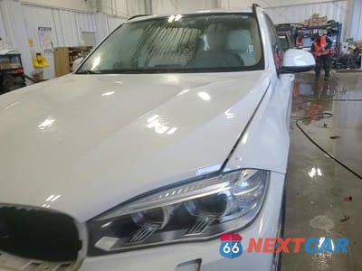 Zdjęcie 14 z 14 samochodu: 2015 BMW X5 XDRIVE35I VIN:5UXKR0C52F0K64642 - miniatura