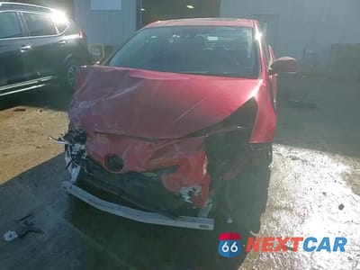 Zdjęcie 14 z 14 samochodu: 2018 TOYOTA PRIUS THREE VIN:JTDKARFU8J3064503 - miniatura