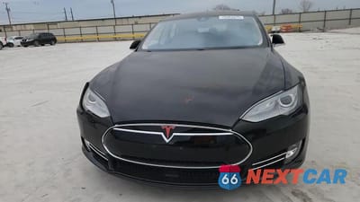 Zdjęcie 13 z 13 samochodu: 2015 TESLA MODEL S 85D VIN:5YJSA1H22FFP74830 - miniatura