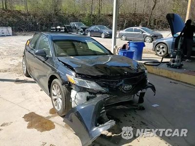 Zdjęcie 11 z 13 samochodu: 2018 TOYOTA CAMRY L VIN:4T1B11HK3JU505926 - miniatura