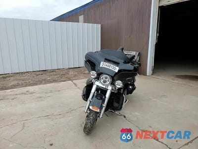 Zdjęcie 11 z 12 samochodu: 2017 HARLEY-DAVIDSON FLHTK ULTRA LIMITED VIN:1HD1KED18HB687287 - miniatura