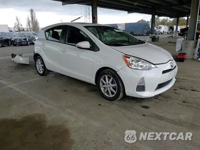 Zdjęcie 10 z 15 samochodu: 2014 TOYOTA PRIUS C VIN:JTDKDTB34E1077123 - miniatura