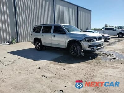 Zdjęcie 12 z 15 samochodu: 2023 JEEP WAGONEER SERIES II VIN:1C4SJVBP7PS553076 - miniatura