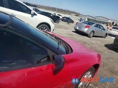 Zdjęcie 10 z 14 samochodu: 2001 CHEVROLET CAMARO VIN:2G1FP22K112118017 - miniatura