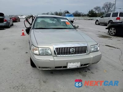 Zdjęcie 11 z 14 samochodu: 2010 MERCURY GRAND MARQUIS LS VIN:2MEBM7FV8AX605314 - miniatura