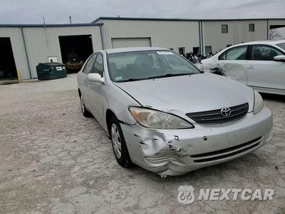 Zdjęcie 11 z 14 samochodu: 2004 TOYOTA CAMRY LE VIN:4T1BE32K44U274208 - miniatura