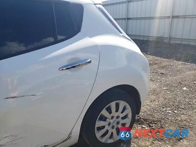 Zdjęcie 12 z 15 samochodu: 2015 NISSAN LEAF S VIN:1N4AZ0CP4FC330451 - miniatura