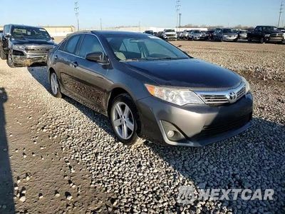 Zdjęcie 10 z 14 samochodu: 2014 TOYOTA CAMRY L VIN:4T4BF1FK1ER415125 - miniatura