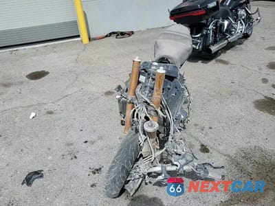 Zdjęcie 9 z 9 samochodu: 2015 YAMAHA FZ09 VIN:JYARN33E9FA007058 - miniatura