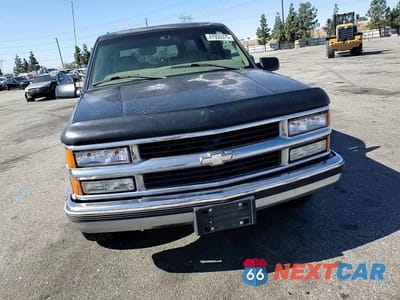 Zdjęcie 12 z 15 samochodu: 1999 CHEVROLET SUBURBAN C1500 VIN:3GNEC16R9XG198986 - miniatura
