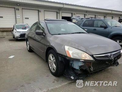 Zdjęcie 11 z 14 samochodu: 2007 HONDA ACCORD EX VIN:1HGCM56717A100035 - miniatura
